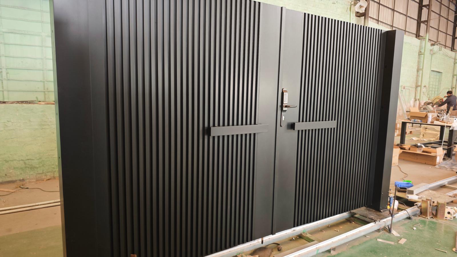 Aluminum Alloy Luxury Black Double Swing  Gate with digital lock and key-Wholesale